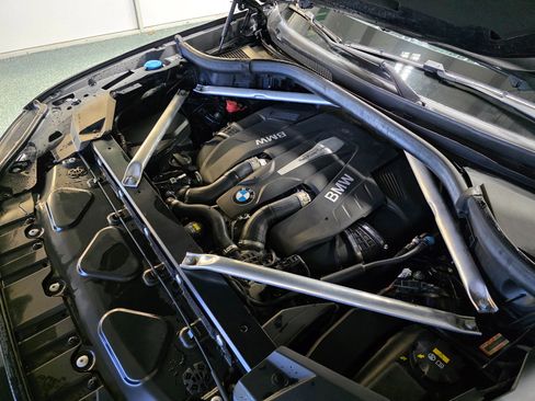 Used 2019 BMW X5 xDrive50i w/ M Sport Package image 59