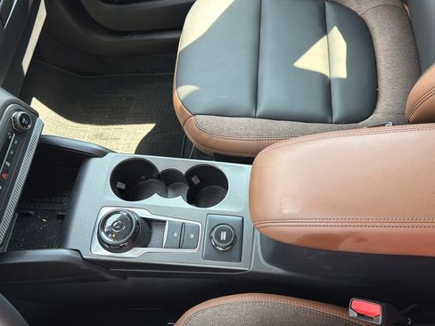 Used 2025 Ford Bronco Sport Outer Banks w/ Outer Banks Tech Package+ AWD/4WD image 29