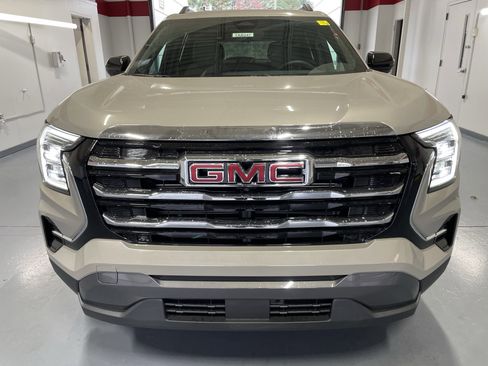 New 2026 GMC Terrain Elevation w/ Elevation Premium Package image 2