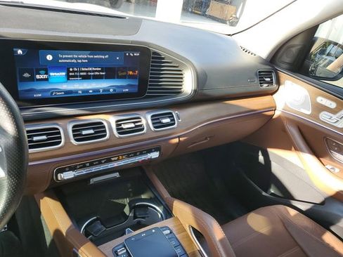 Used 2024 Mercedes-Benz GLS 450 4MATIC w/ Pinnacle Trim Package image 27