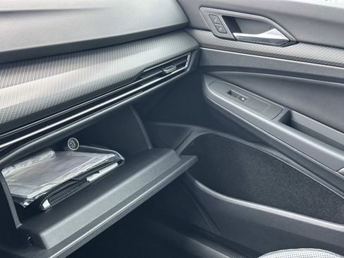 Used 2023 Volkswagen Golf R 2.0T DSG AWD image 35