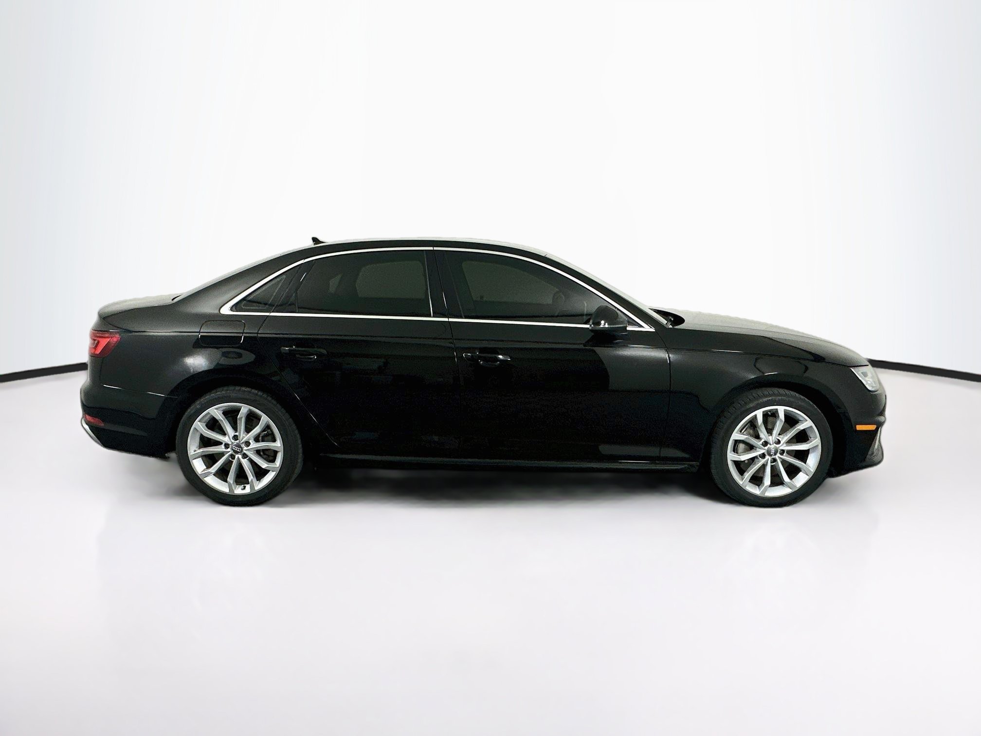 Used 2019 Audi A4 2.0T Premium Plus w/ Premium Plus Package AWD/4WD image 10