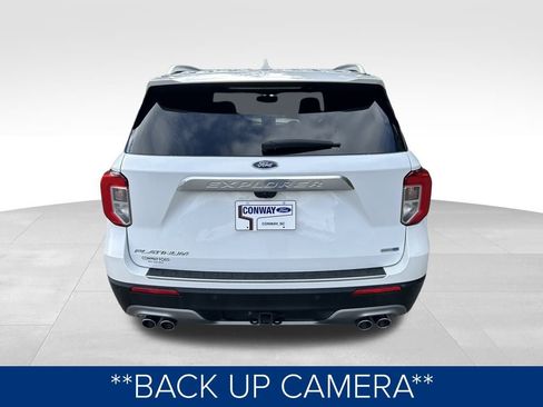 Used 2020 Ford Explorer Platinum w/ Premium Technology Package image 6