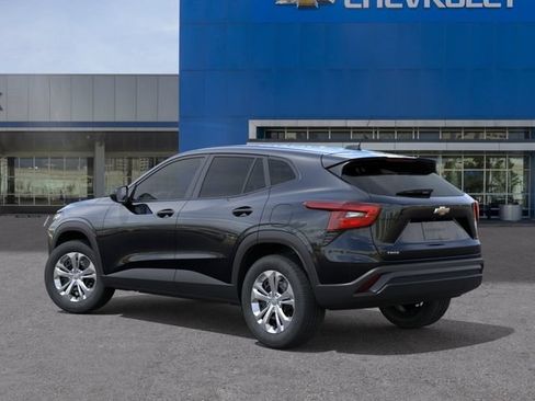 New 2026 Chevrolet Trax LS FWD image 3