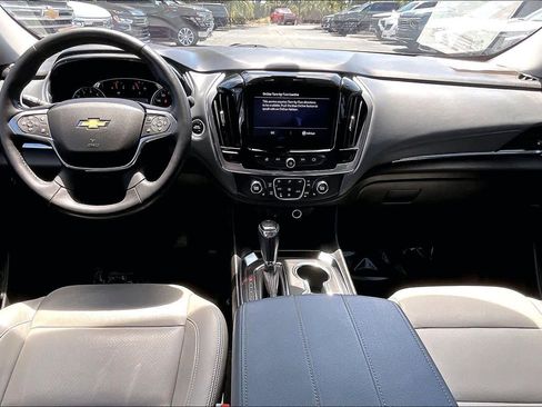 Used 2020 Chevrolet Traverse LT image 15