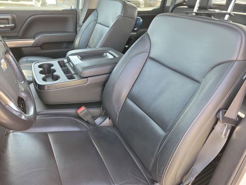 Used 2018 Chevrolet Silverado 1500 LT w/ All Star Edition image 4