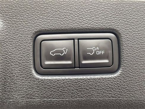 Used 2025 Kia Telluride EX w/ EX Captain's Chair Package image 9