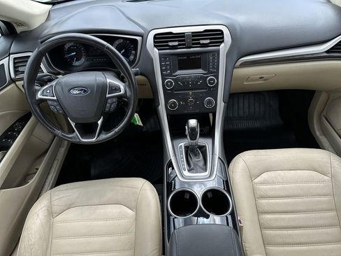 Used 2013 Ford Fusion SE image 17