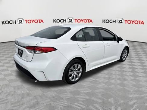 Used 2024 Toyota Corolla LE image 8