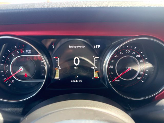 Certified 2022 Jeep Gladiator Rubicon w/ LED Lighting Group AWD/4WD image 16