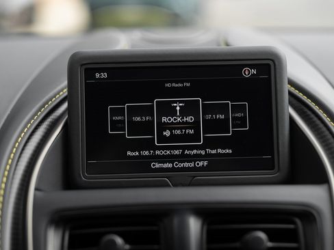 Used 2022 Aston Martin DBS Superleggera Volante image 38