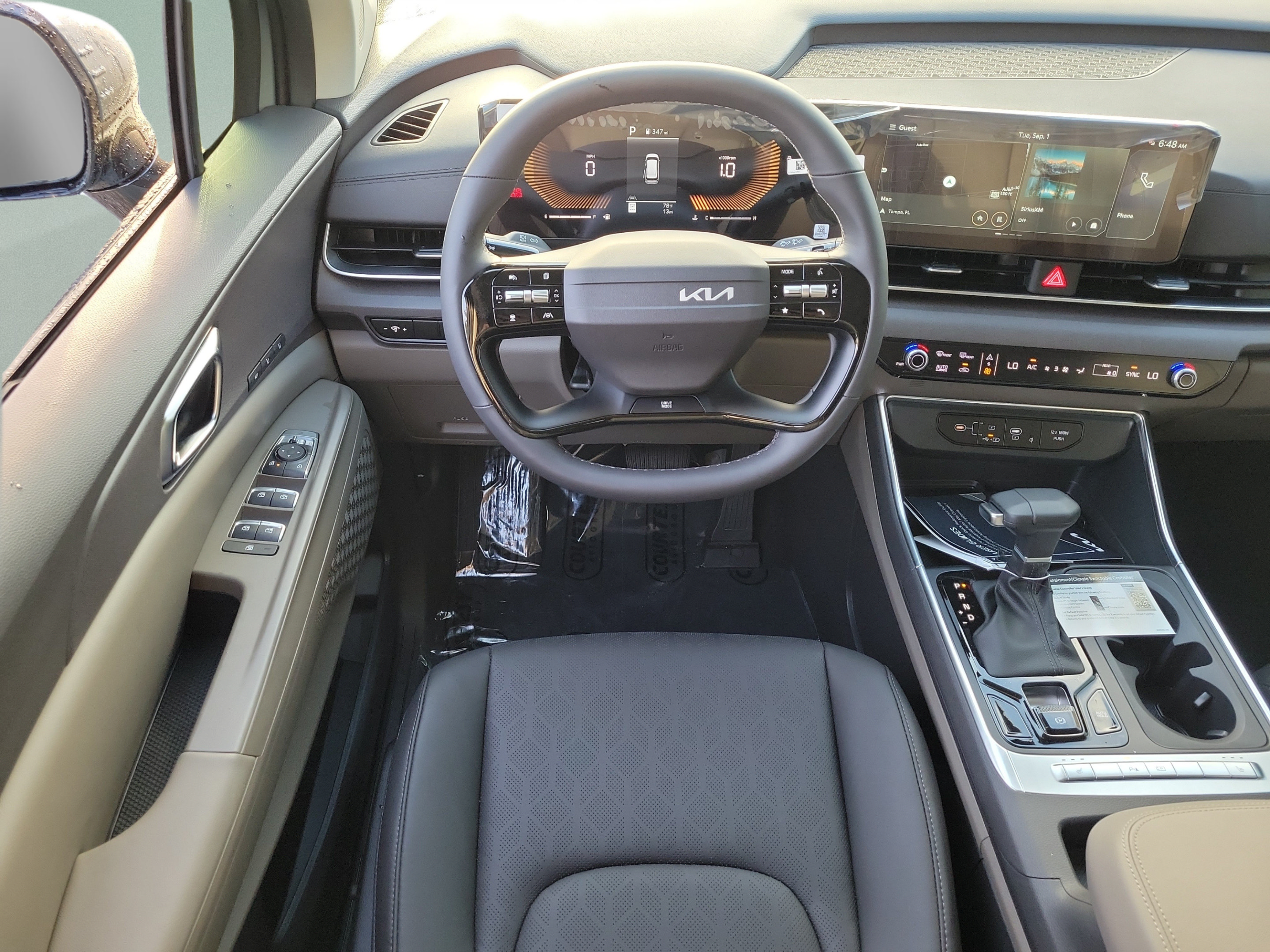 New 2027 Kia Carnival EX FWD image 8