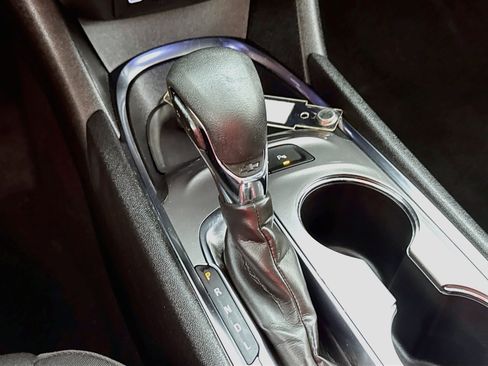 Used 2025 Chevrolet Malibu LT FWD image 19