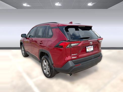 Used 2024 Toyota RAV4 XLE w/ Convenience Package image 3