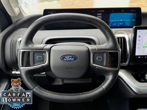 Used 2026 Ford Expedition Max Platinum AWD/4WD image 11