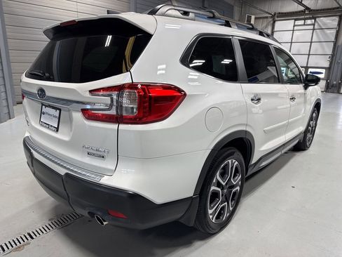 Used 2025 Subaru Ascent Touring AWD/4WD image 9