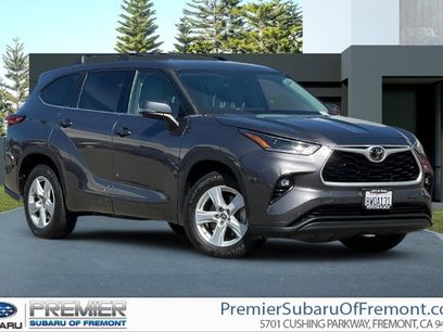 Used 2021 Toyota Highlander LE