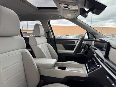 Used 2024 Hyundai Santa Fe Calligraphy image 44