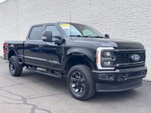 Certified 2023 Ford F250 XL w/ STX Appearance Package image 6