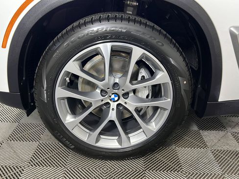 Certified 2024 BMW X5 xDrive40i w/ Premium Package AWD/4WD image 14