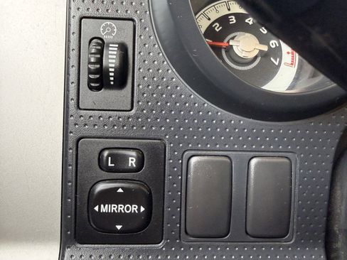 Used 2007 Toyota FJ Cruiser 4WD image 33