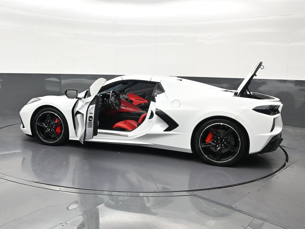 Used 2024 Chevrolet Corvette Stingray Preferred Conv w/ Stealth Interior Trim Package RWD image 34