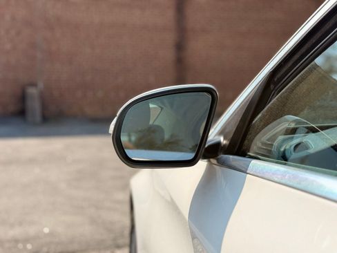 Used 2015 Mercedes-Benz C 300 4MATIC Sedan image 16