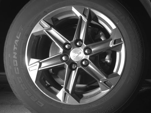 Used 2025 Chevrolet Blazer LT FWD image 13