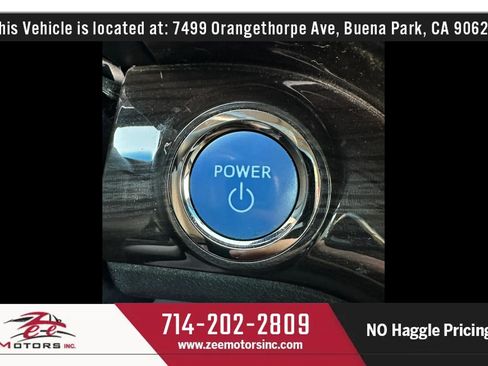 Used 2013 Toyota Avalon Limited w/ Technology Pkg FWD image 39