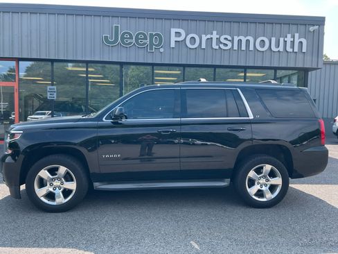 Used 2015 Chevrolet Tahoe LT w/ Luxury Package AWD/4WD image 3