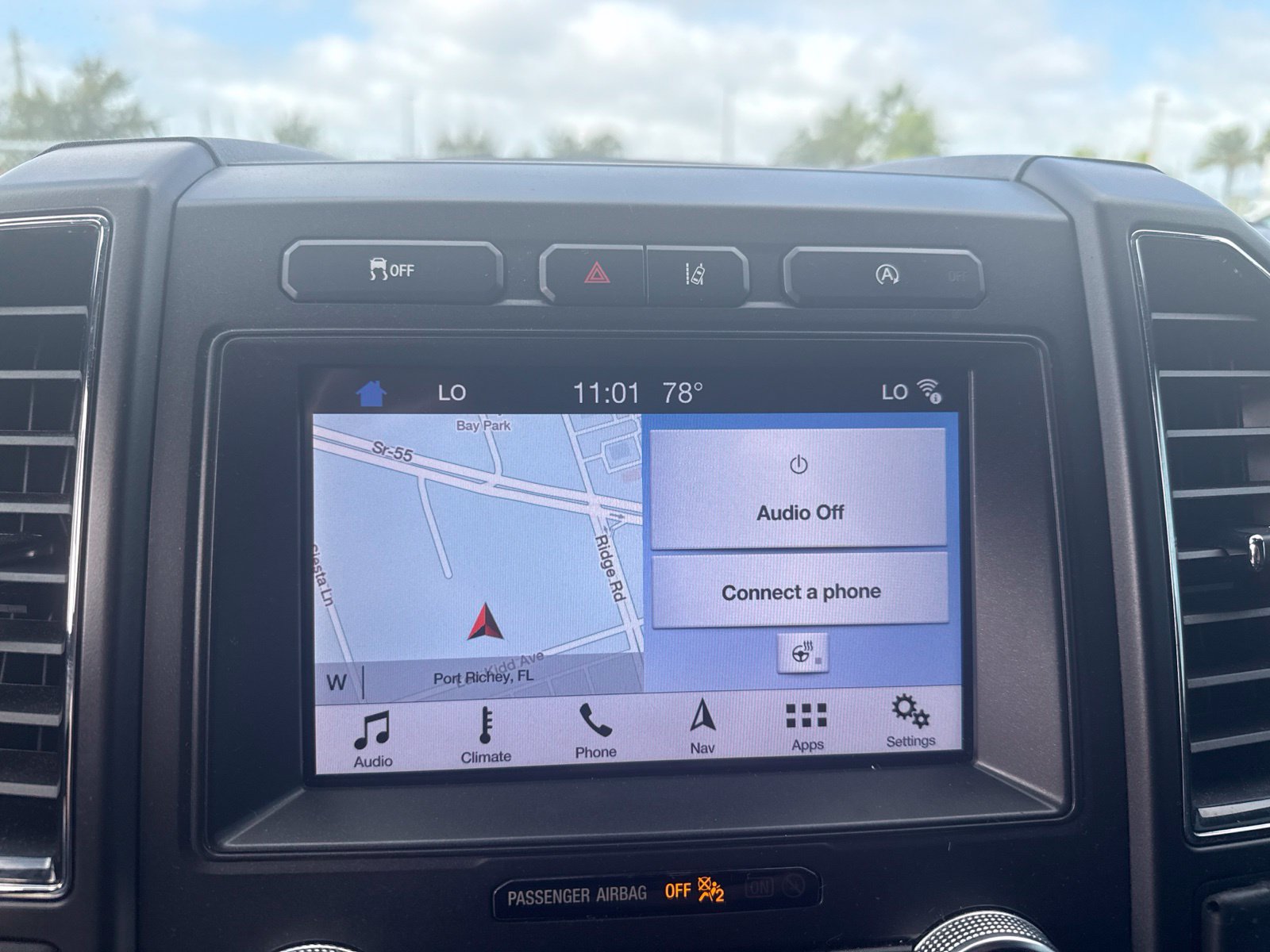 Used 2019 Ford Expedition Limited w/ Equipment Group 301A RWD image 14