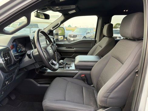 Used 2022 Ford F150 XLT w/ Equipment Group 302A High AWD/4WD image 9