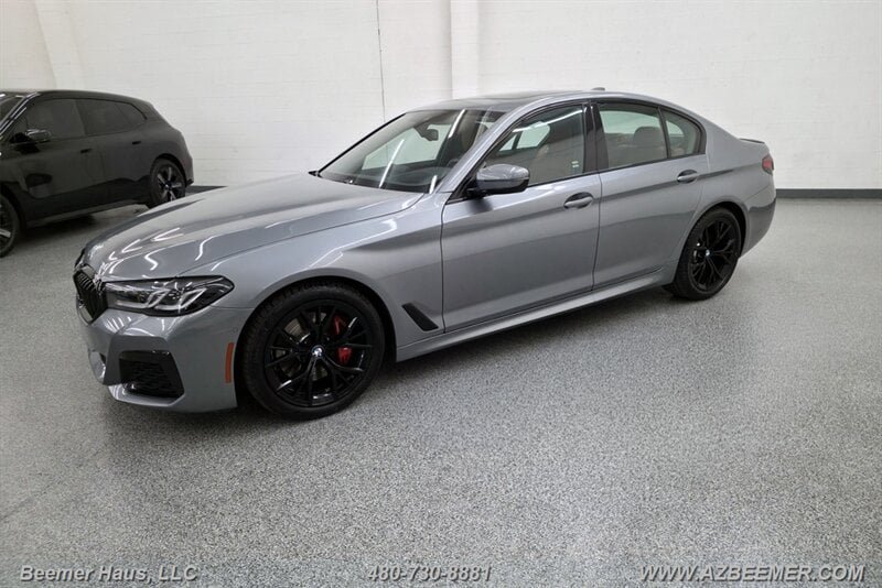 Used 2023 BMW 530i w/ M Sport Package RWD image 4