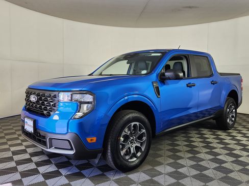 New 2026 Ford Maverick XLT AWD/4WD image 3