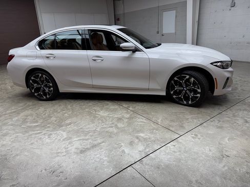 Used 2026 BMW 330i xDrive Sedan w/ Premium Package image 6
