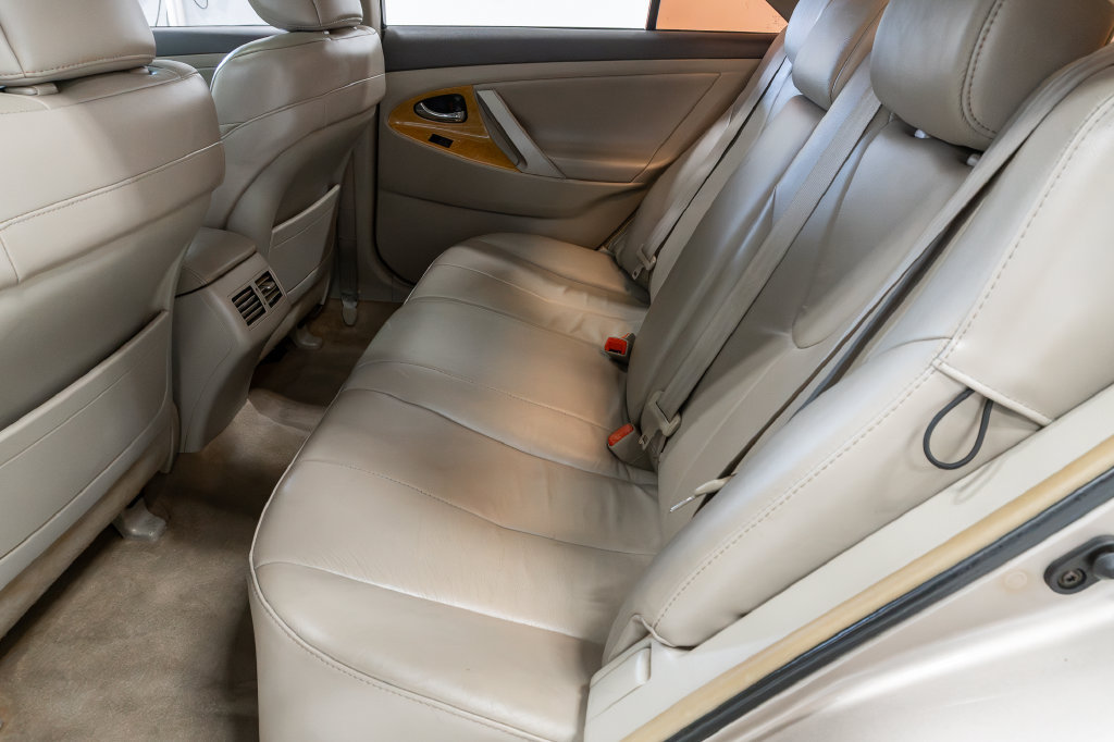 Used 2007 Toyota Camry XLE FWD image 23