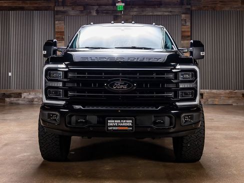 Used 2025 Ford F350 Platinum w/ Tremor Off-Road Package AWD/4WD image 2
