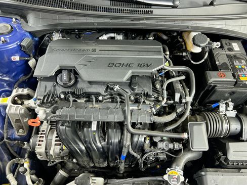 Used 2023 Hyundai Elantra Limited w/ Cargo Package FWD image 30