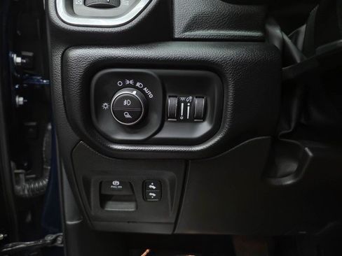 Used 2022 RAM 1500 Laramie w/ Sport Appearance Package AWD/4WD image 30