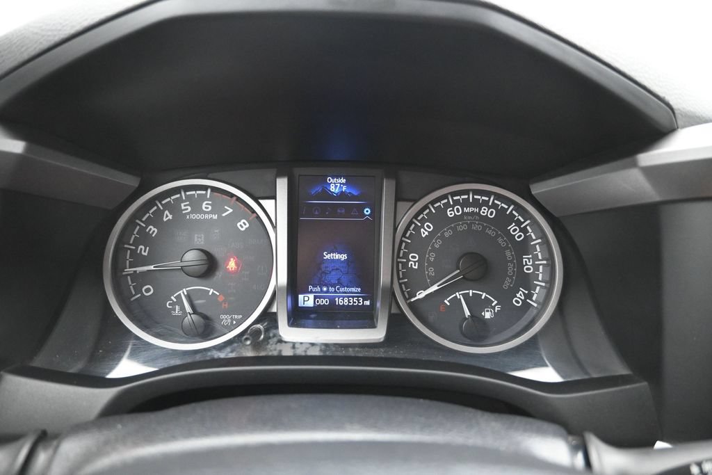 Used 2017 Toyota Tacoma SR5 w/ Tow Package AWD/4WD image 14