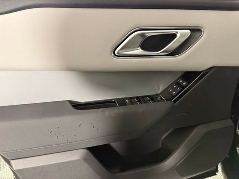 Certified 2025 Land Rover Range Rover Velar S image 12