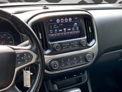 Used 2017 Chevrolet Colorado LT w/ LT Convenience Package AWD/4WD image 6
