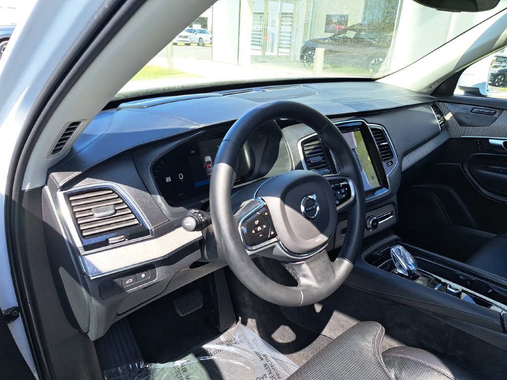 Used 2023 Volvo XC90 T8 Ultimate w/ Protection Package Premier AWD/4WD image 8