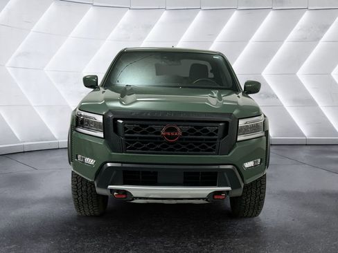 Used 2024 Nissan Frontier PRO-4X w/ Technology Package image 2