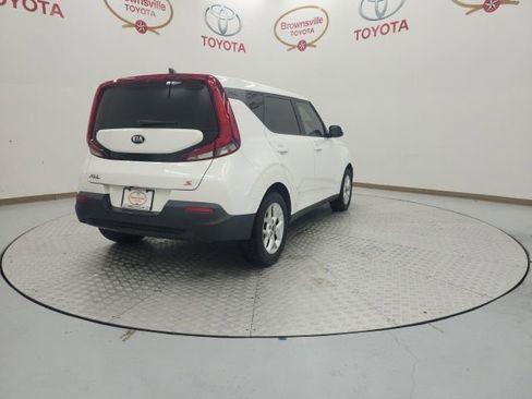 Used 2021 Kia Soul S image 8