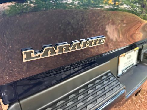 Used 2022 RAM 1500 Laramie w/ Sport Appearance Package AWD/4WD image 13