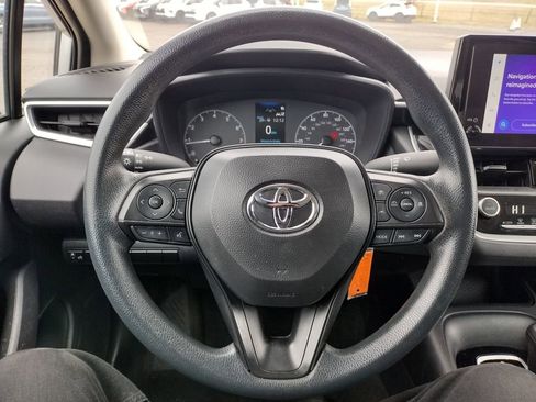Used 2024 Toyota Corolla LE FWD image 6