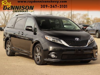 Used 2017 Toyota Sienna SE