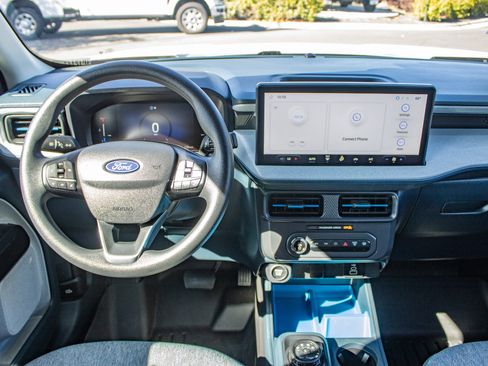 Used 2025 Ford Maverick XLT w/ Equipment Group 302A AWD/4WD image 22