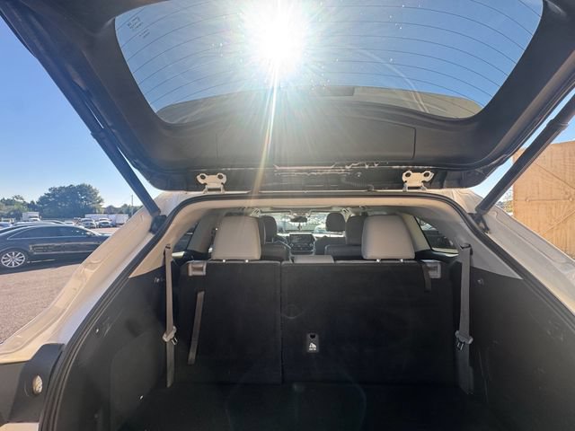 Used 2020 Toyota Highlander Platinum FWD image 18
